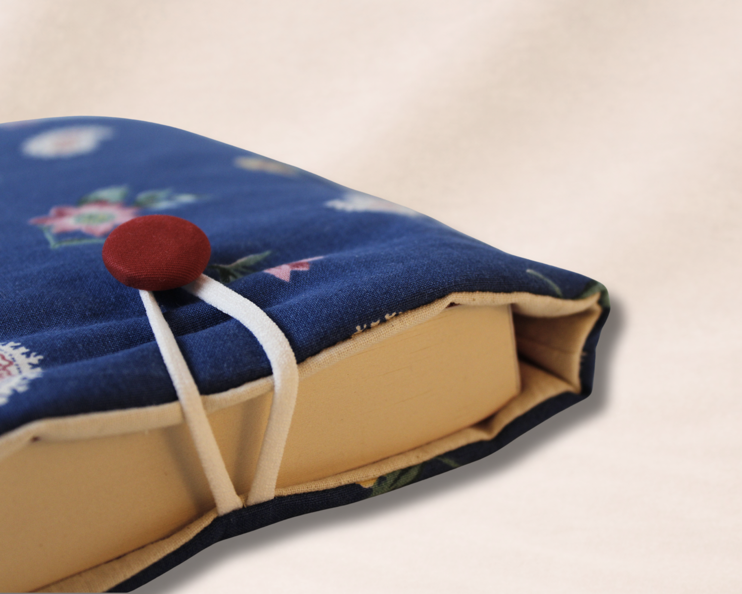 Housse de livre - Emma 05